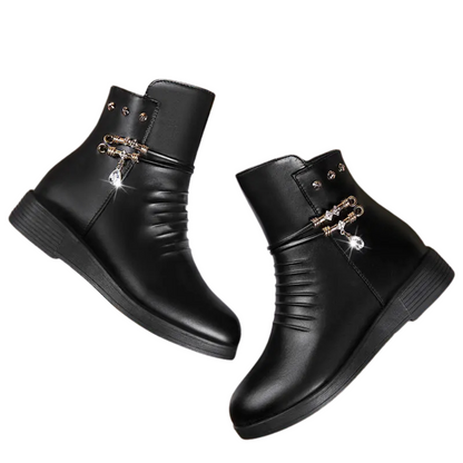 Elegant Suede Ankle Boots for Cozy Winter Wear