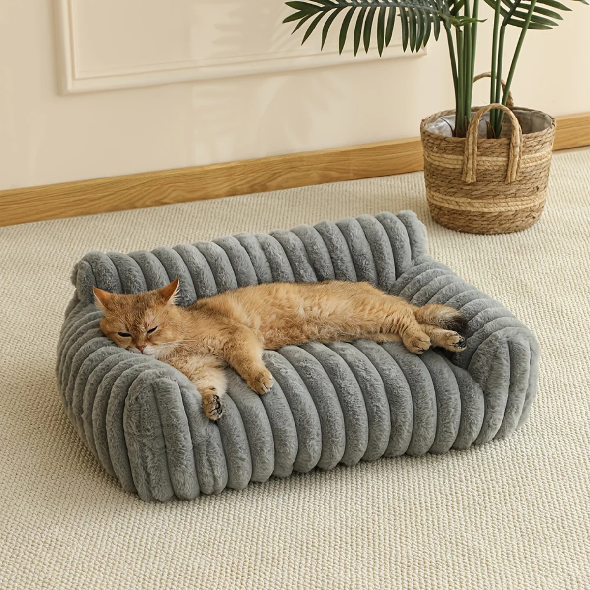 Comfortable Cat Bed for Orthopedic Support
