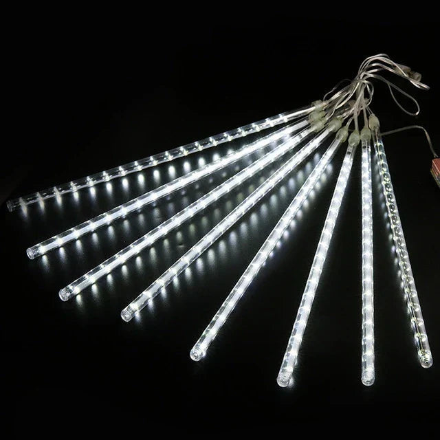 Bright Outdoor Christmas Garland for Festive Illumination