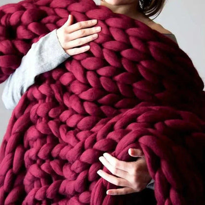 Cozy Merino Wool Throw Blanket in Chunky Knit for Elegant Home Style