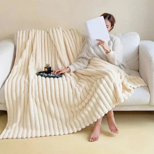 Soft Warm Plush Blanket in Cozy Fleece
