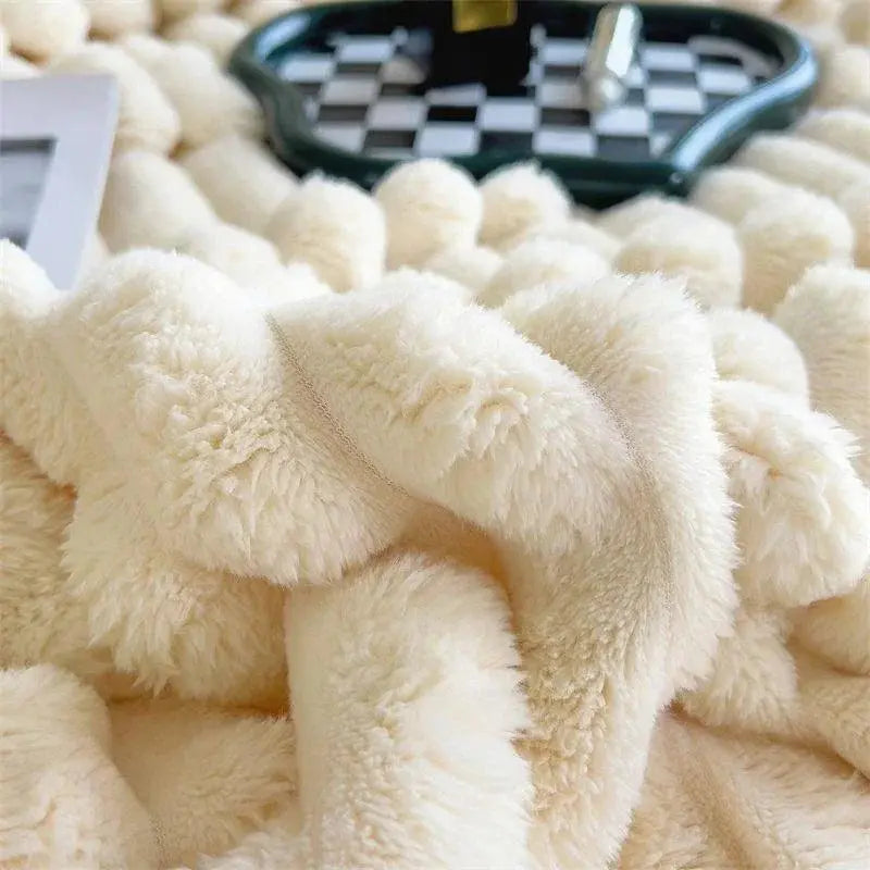 Cozy Plush Fleece Blanket for Comfort