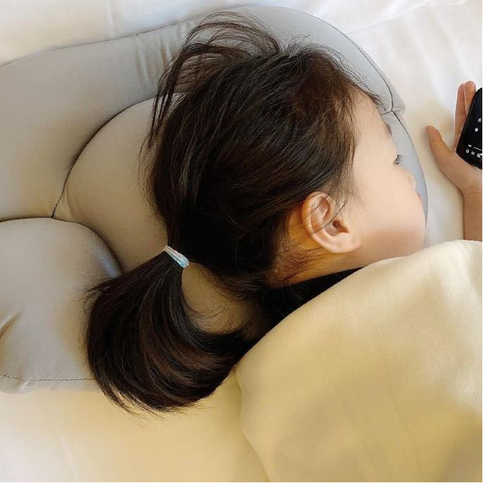 Ergonomic Microbead Pillow for Side and Back Sleepers – Slim Sleep Design