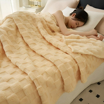 Soft Fleece Blanket for Indoor and Outdoor Use – Cozy, Lightweight, Machine Washable