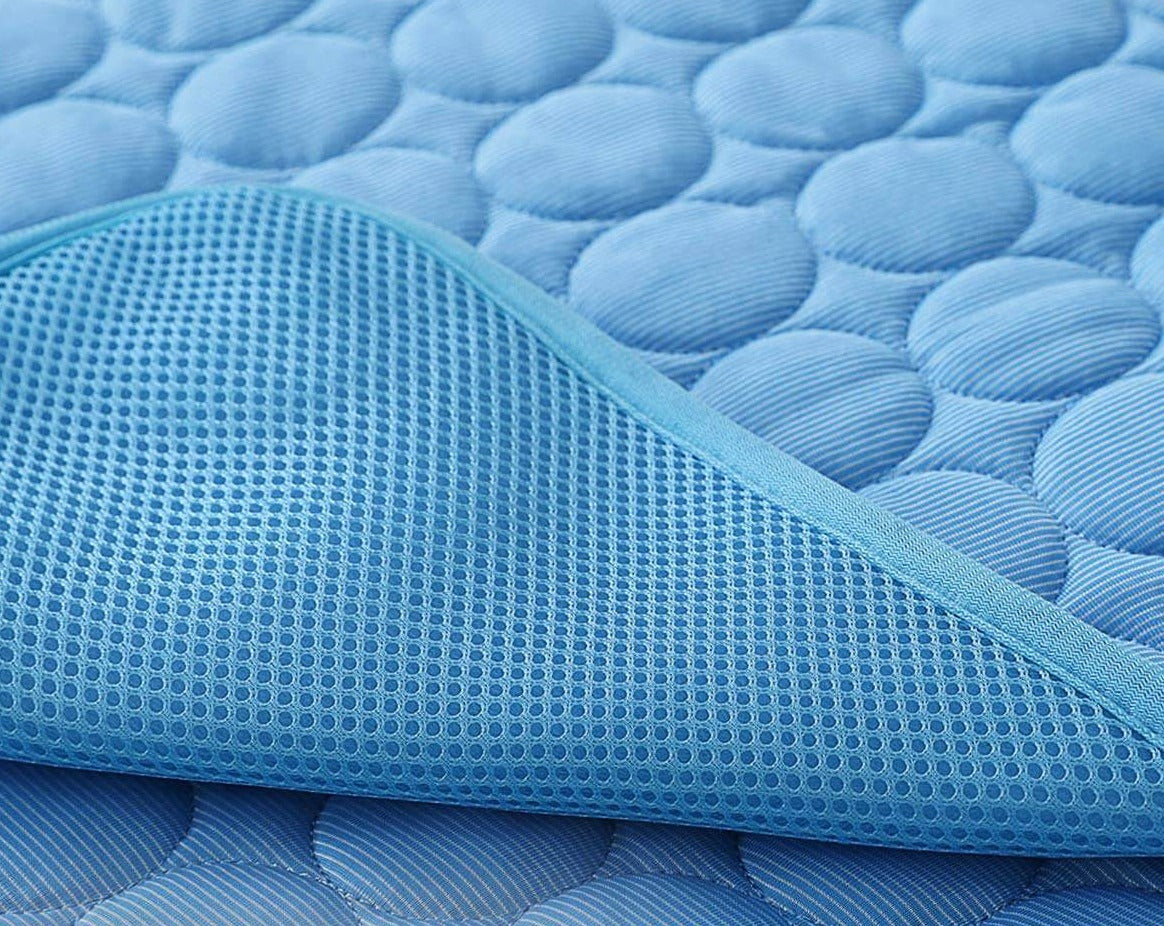 Cooling Mat for Pets | Heat-Absorbing Pad for Relaxed Animals