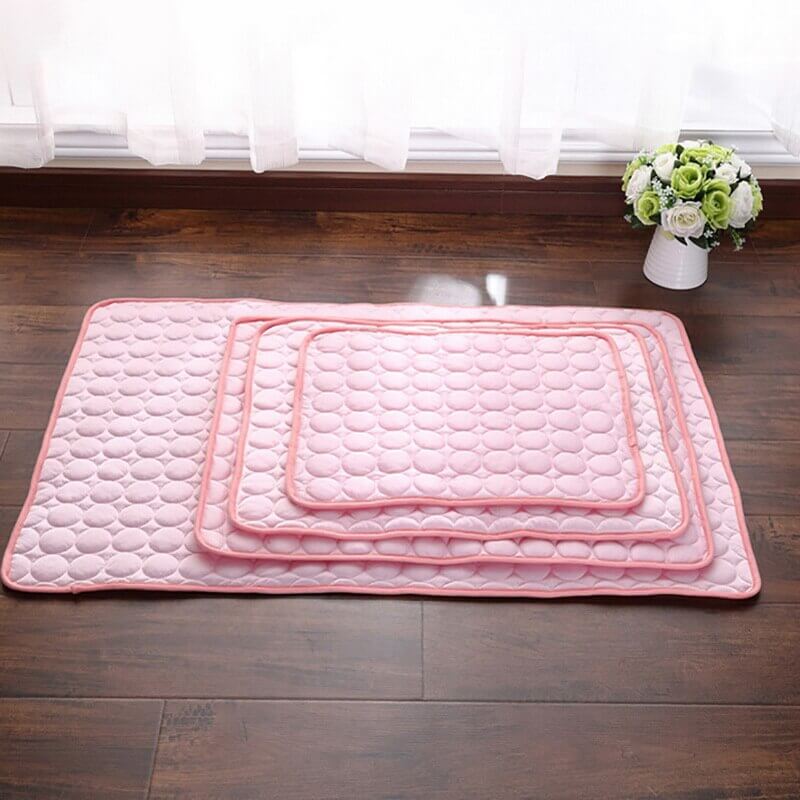 Cooling Mat for Pets | Heat-Absorbing Pad for Relaxed Animals