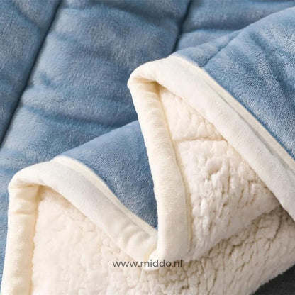 Fleece Throw Blanket for Warm and Cozy Winter Comfort