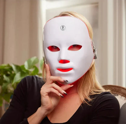 RadianceWave™ – Gentle LED Therapy for Flawless Skin