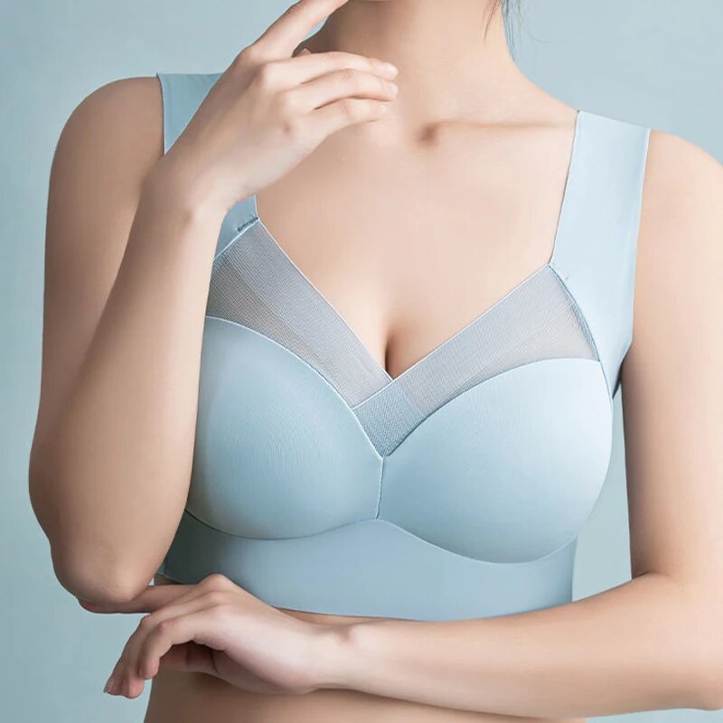 Seamless Women's Bra in Plus Sizes