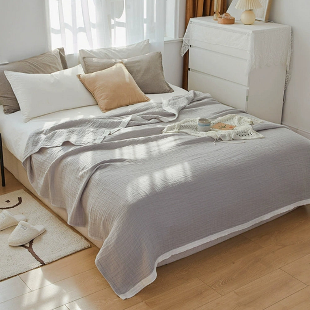 CozyCloud Multi-Layered Blanket for All Seasons