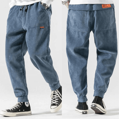 Stylish Corduroy Trousers for Trendy Autumn Outfits