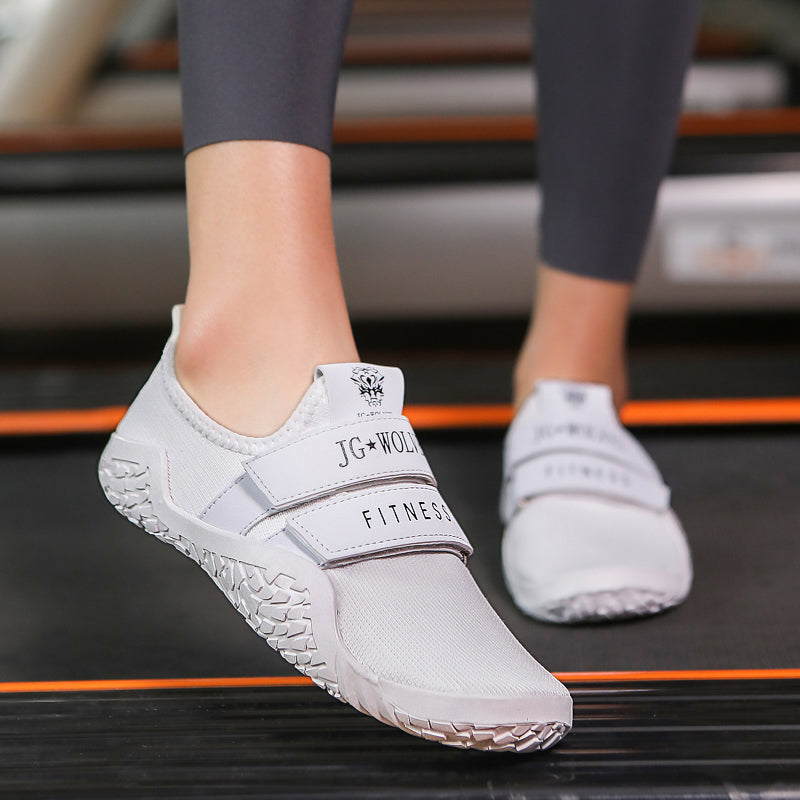 Flat Training Shoes for Enhanced Stability in Squats and Lifting