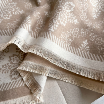 Chic Vintage-Inspired Fleece Wrap Scarf
