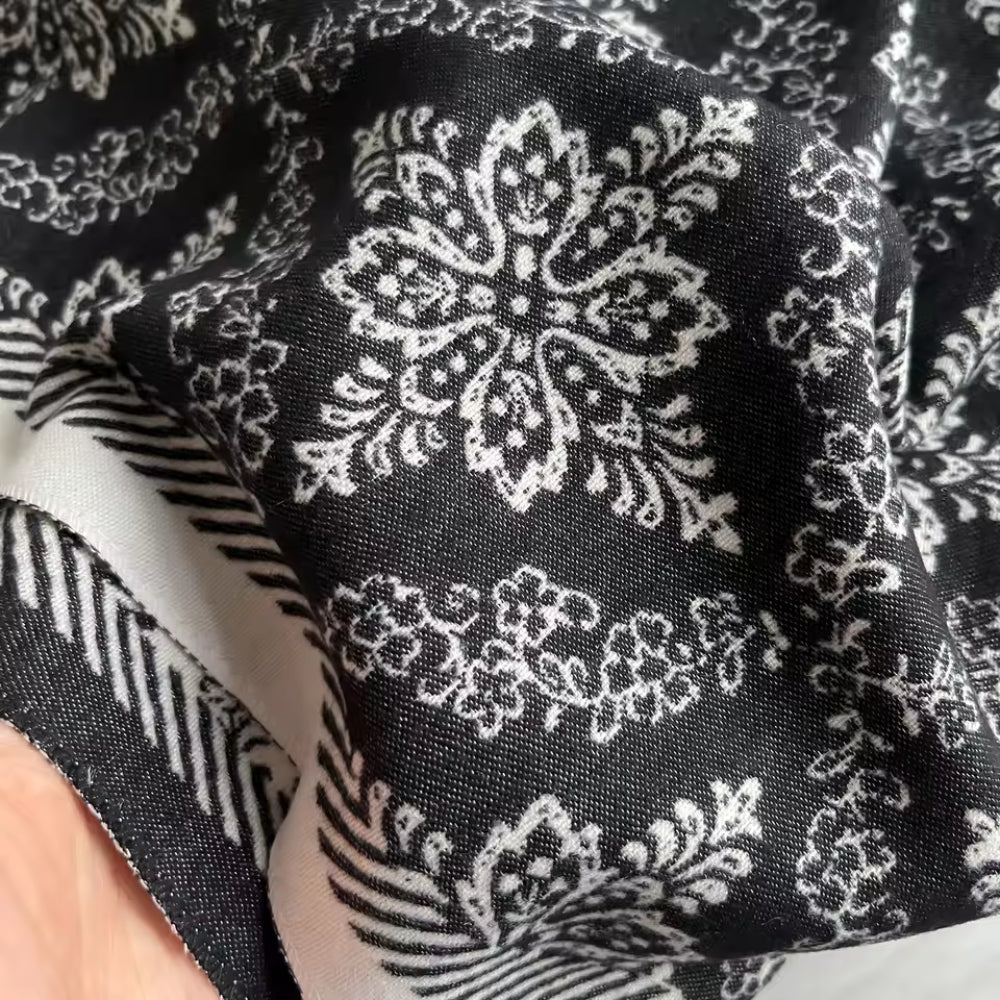 Chic Vintage-Inspired Fleece Wrap Scarf