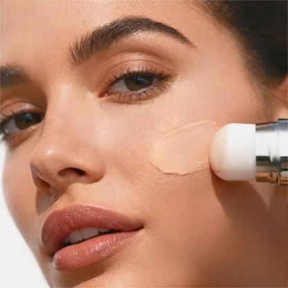 Foundation Stick Duo – Ideal Coverage & Contouring in One Product
