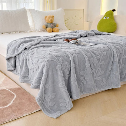 Chic Leaf Design Plush Blanket for Ultimate Comfort