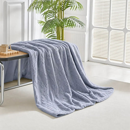 Chic Leaf Design Plush Blanket for Ultimate Comfort