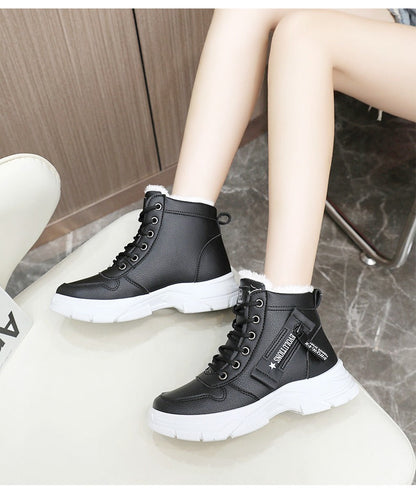 CozyStep - Stylish Insulated Footwear for Cold Weather