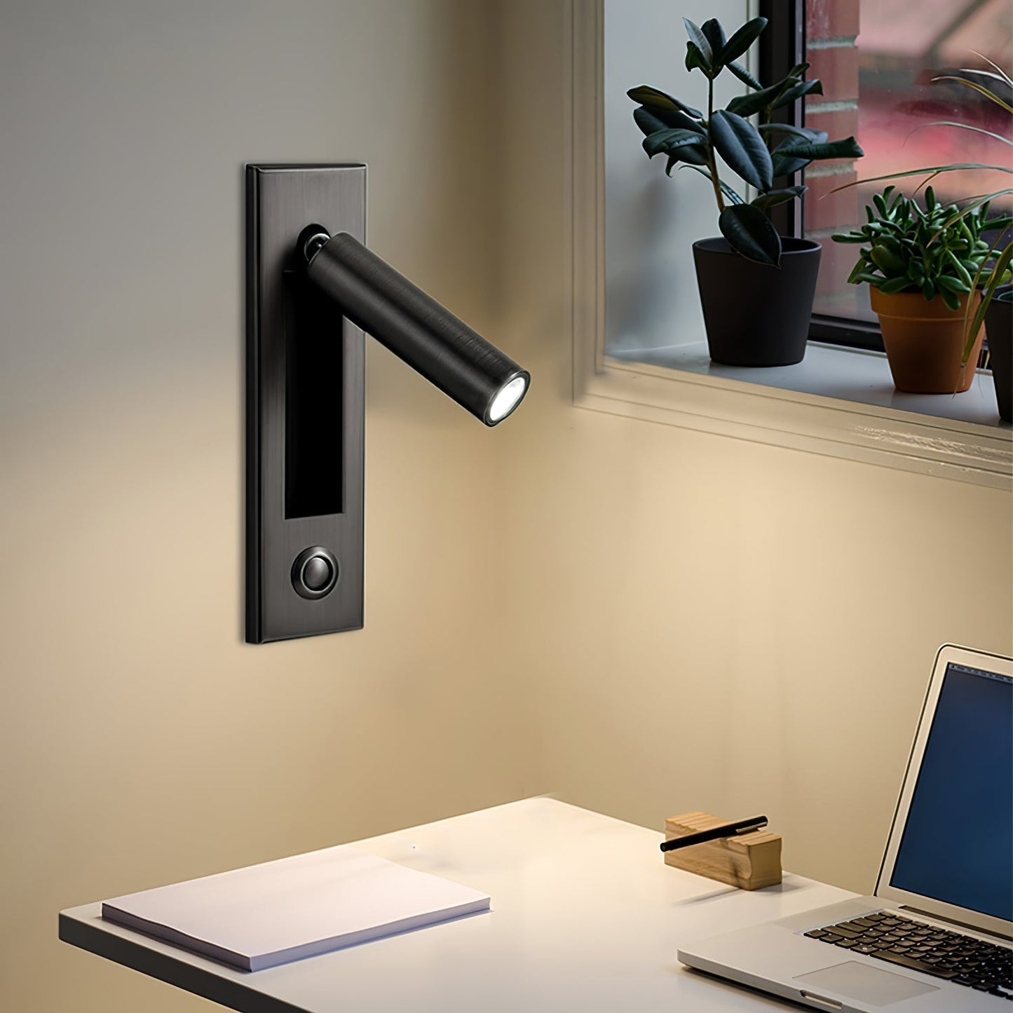 Compact Wall Light – Foldable Design for Space Efficiency