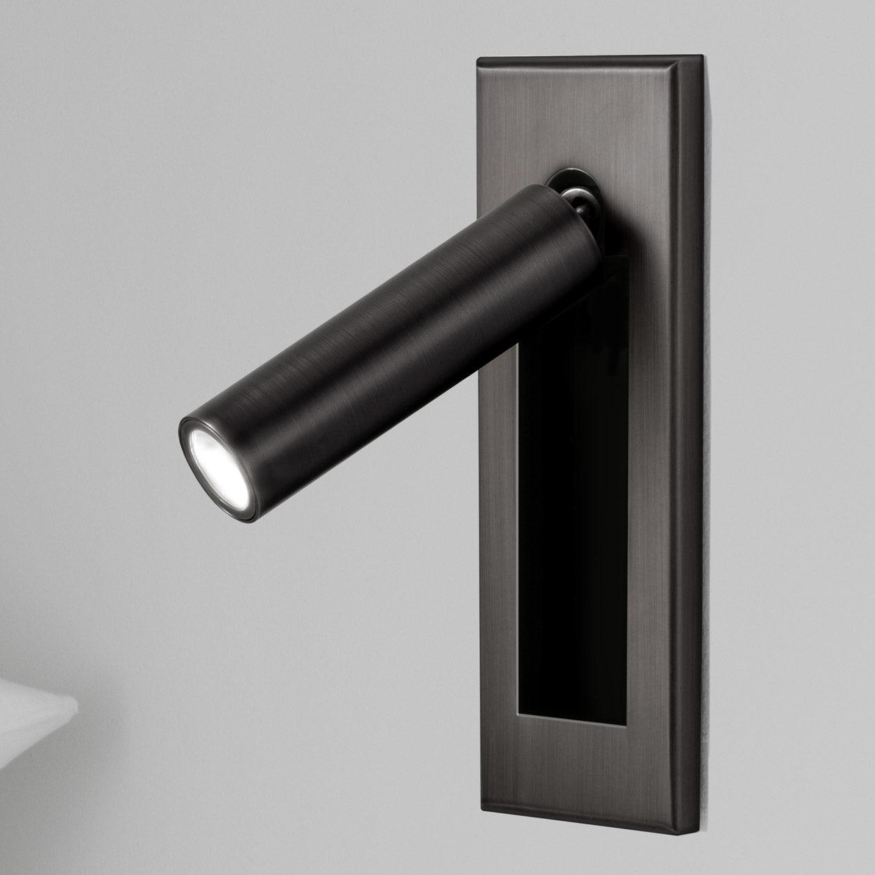 Compact Wall Light – Foldable Design for Space Efficiency