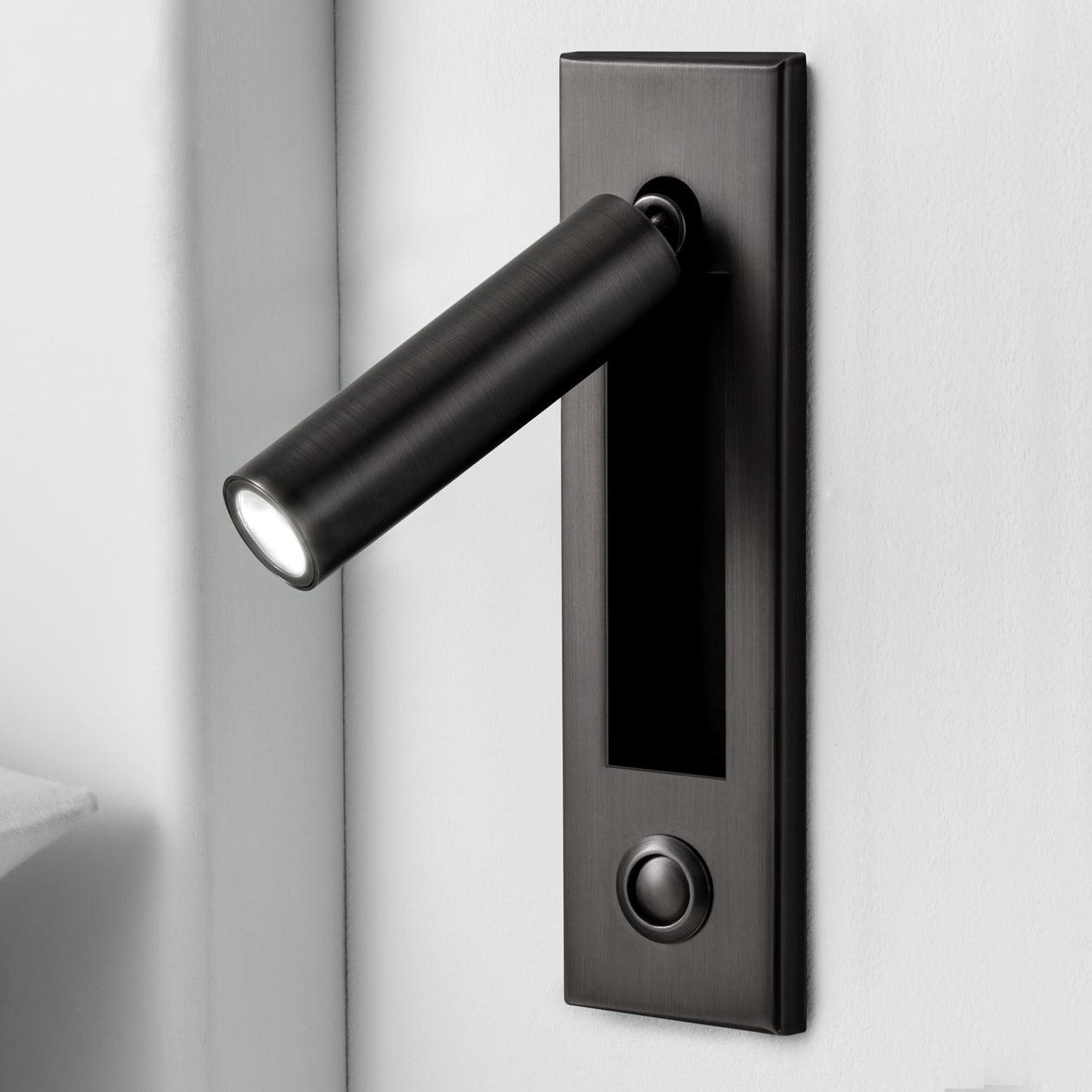 Compact Wall Light – Foldable Design for Space Efficiency