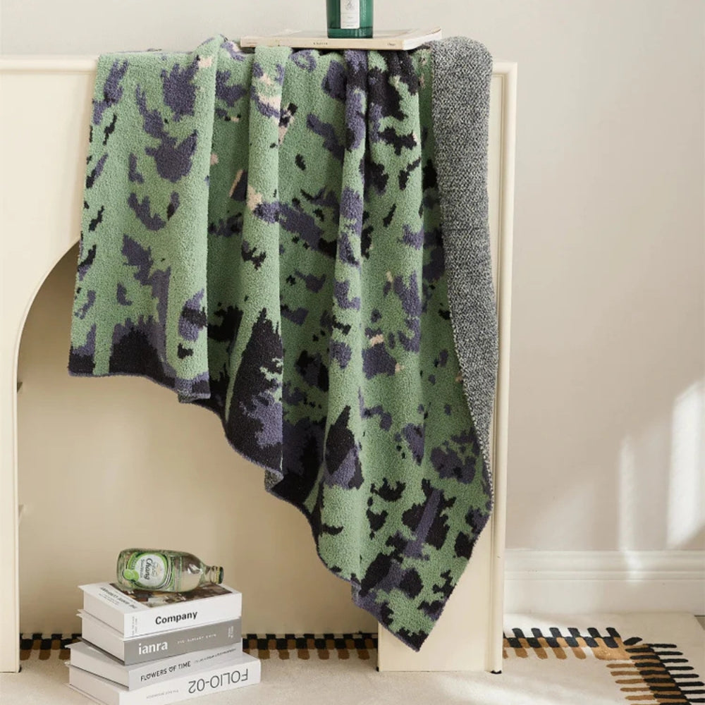 Nature's Embrace: Cozy Knit Throw Blanket for Every Occasion
