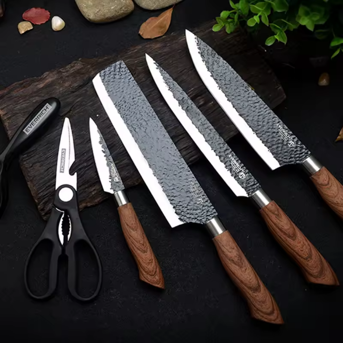 Durable Kitchen Knives Made of Sharp Stainless Steel