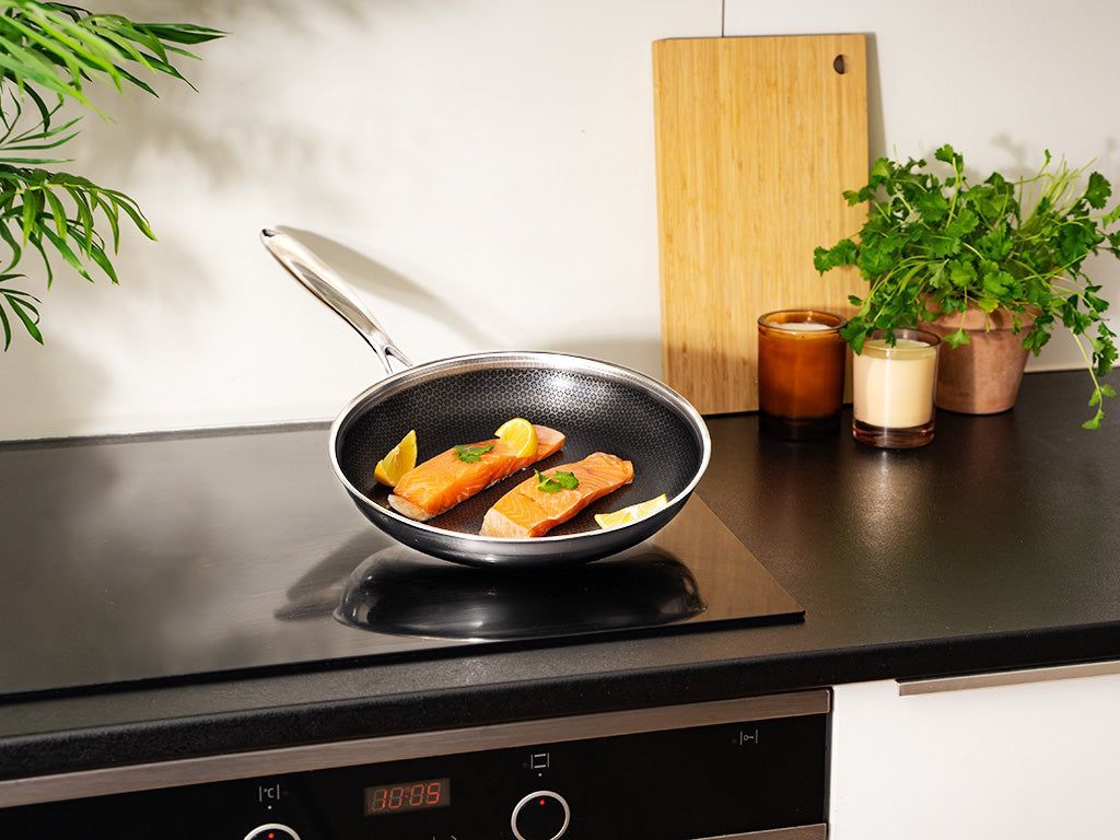 Ceramic Hybrid Frying Pan – Non-Stick Surface Safe for Metal Utensils