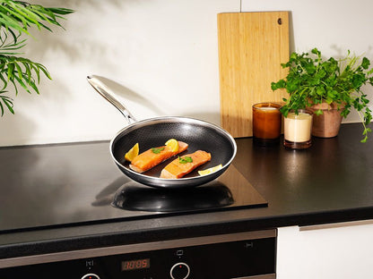 Ceramic Hybrid Frying Pan – Non-Stick Surface Safe for Metal Utensils