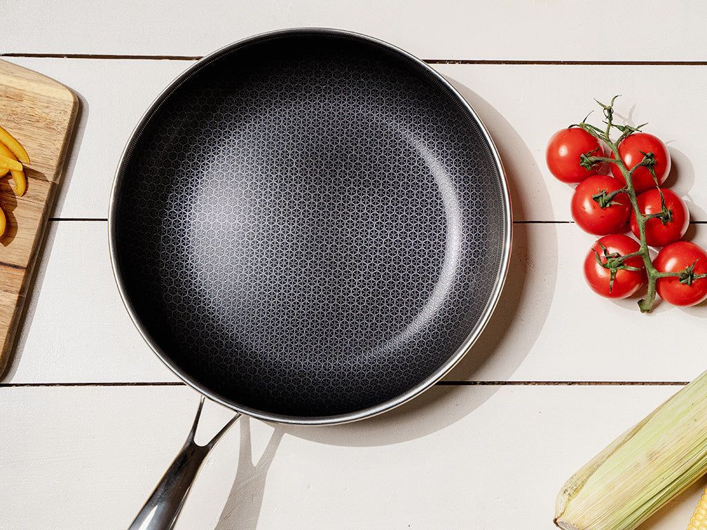 Ceramic Hybrid Frying Pan – Non-Stick Surface Safe for Metal Utensils