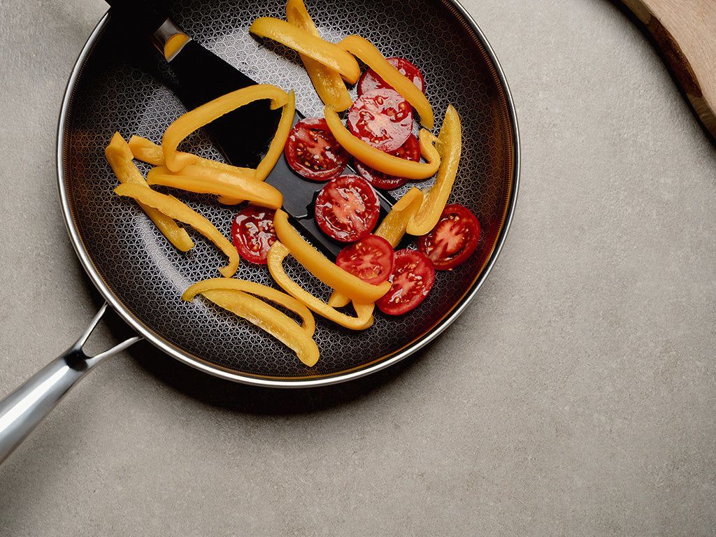 Ceramic Hybrid Frying Pan – Non-Stick Surface Safe for Metal Utensils