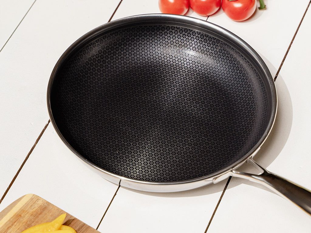 Ceramic Hybrid Frying Pan – Non-Stick Surface Safe for Metal Utensils