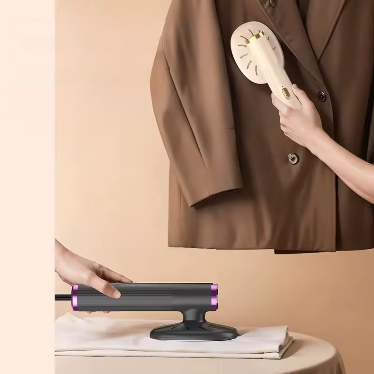 Portable Steam Iron – Quick Heating with USB Power Cable