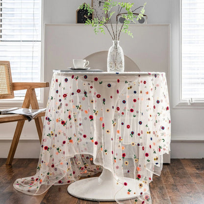 Charming Floral Lace Table Cover for Elegant Dining
