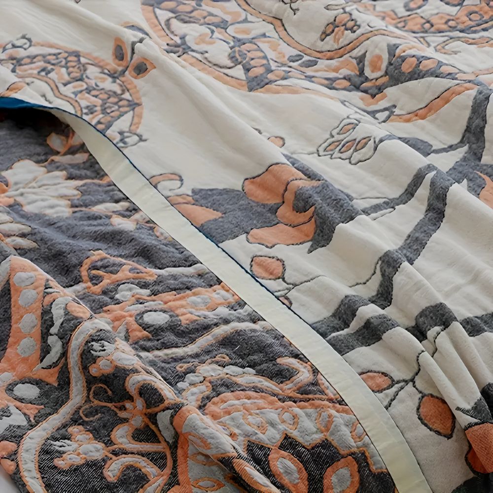 Cozy Cotton Blanket with Charming Floral Design