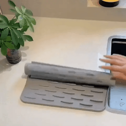 Silicone Drying Mat – Heat Resistant, Non-Slip & Space-Saving Design