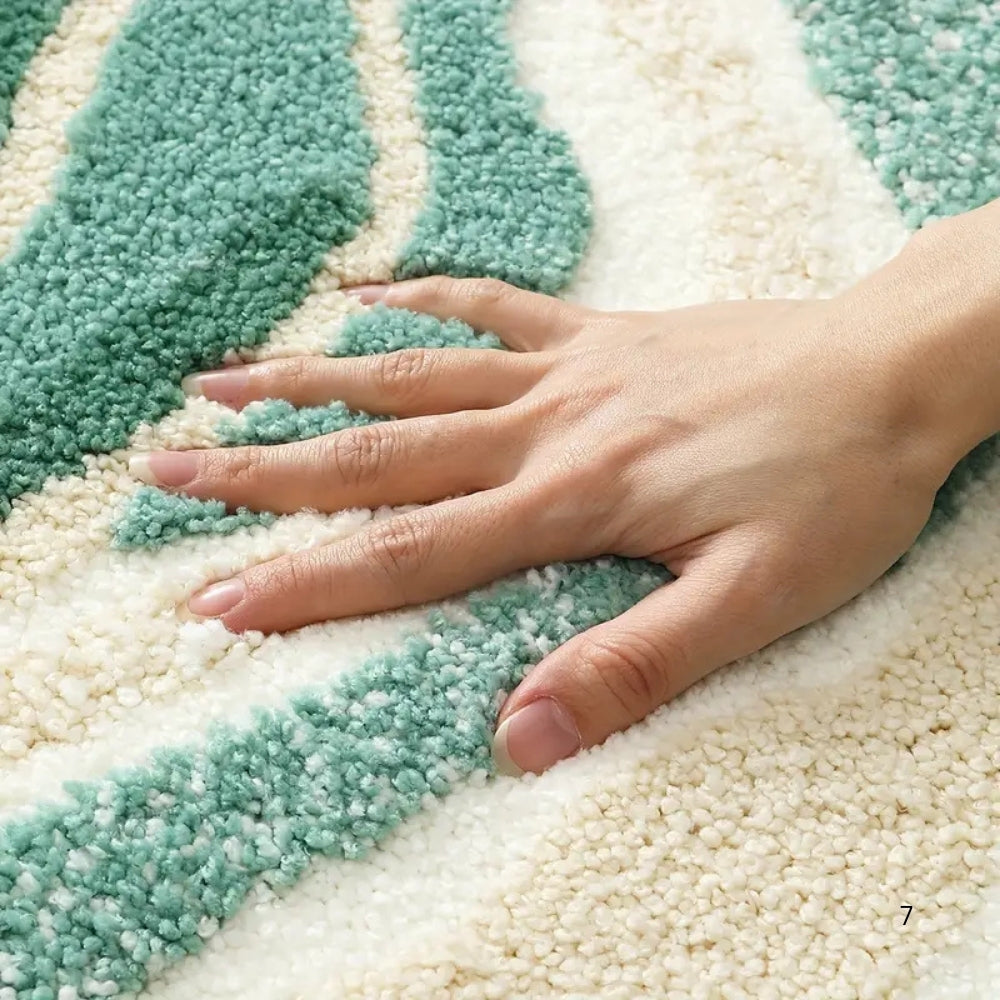 Coastal Waves Plush Bath Mat for Ultimate Comfort