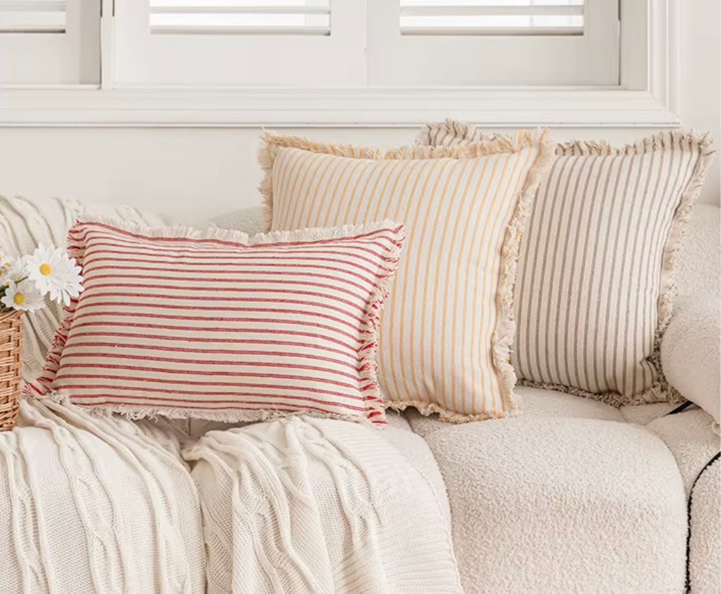 Jacquard Patterned Pillowcase with Fringes - Cotton and Linen Blend
