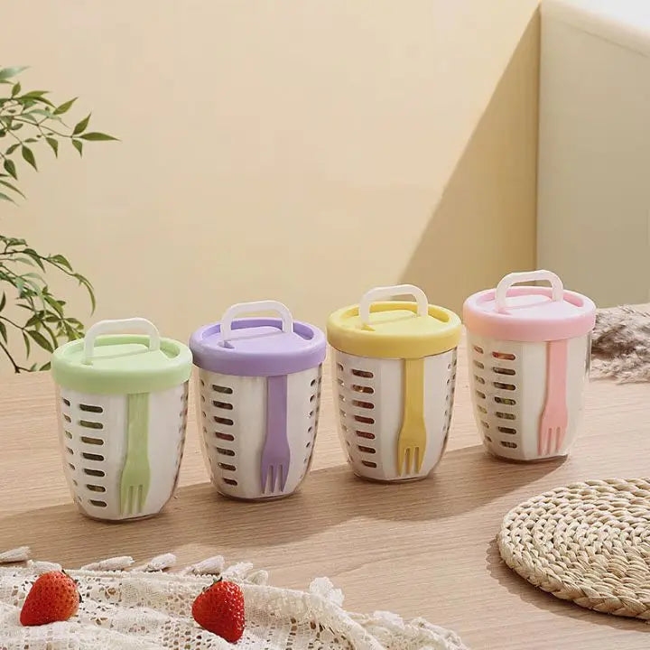 On-the-Go Freshness with Elegant Snack Storage Solution