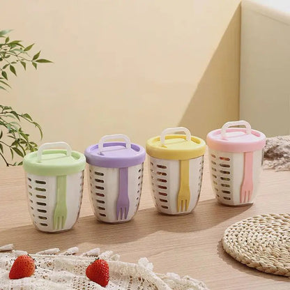 On-the-Go Freshness with Elegant Snack Storage Solution