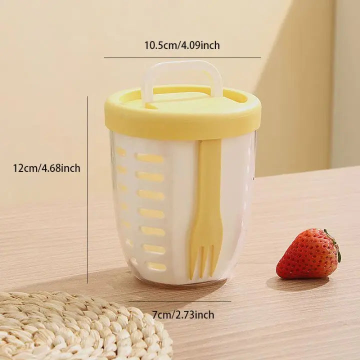 On-the-Go Freshness with Elegant Snack Storage Solution