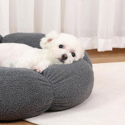 Washable Flower-Shaped Pet Bed for Dogs and Cats