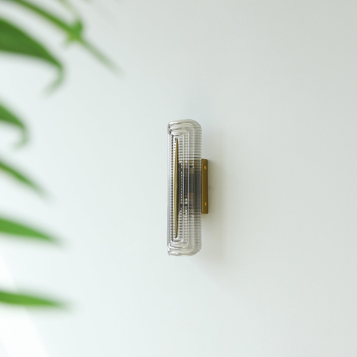 Stylish Geometric Wall Lamps for Contemporary Spaces
