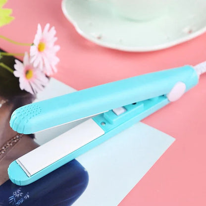 Compact Hair Styler | 2-in-1 Curling and Straightening Tool