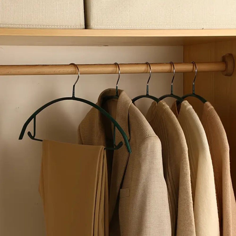 SilkGuard Premium Wardrobe Hangers | Set of 10