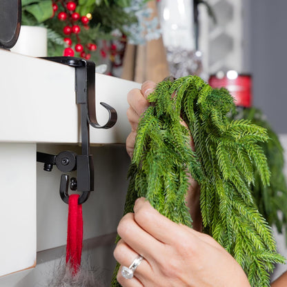 FestiveSafe Holder – Effortless Holiday Decor without Damage
