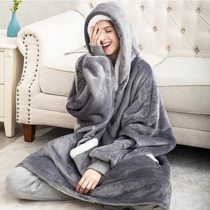 Soft Fleece and Wool Hooded Blanket for Home Comfort and Warmth