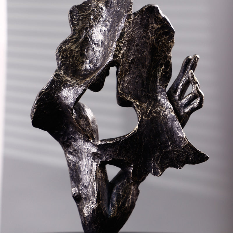 Sculpture of Unity Taalita – Elegant Art Ensemble Piece