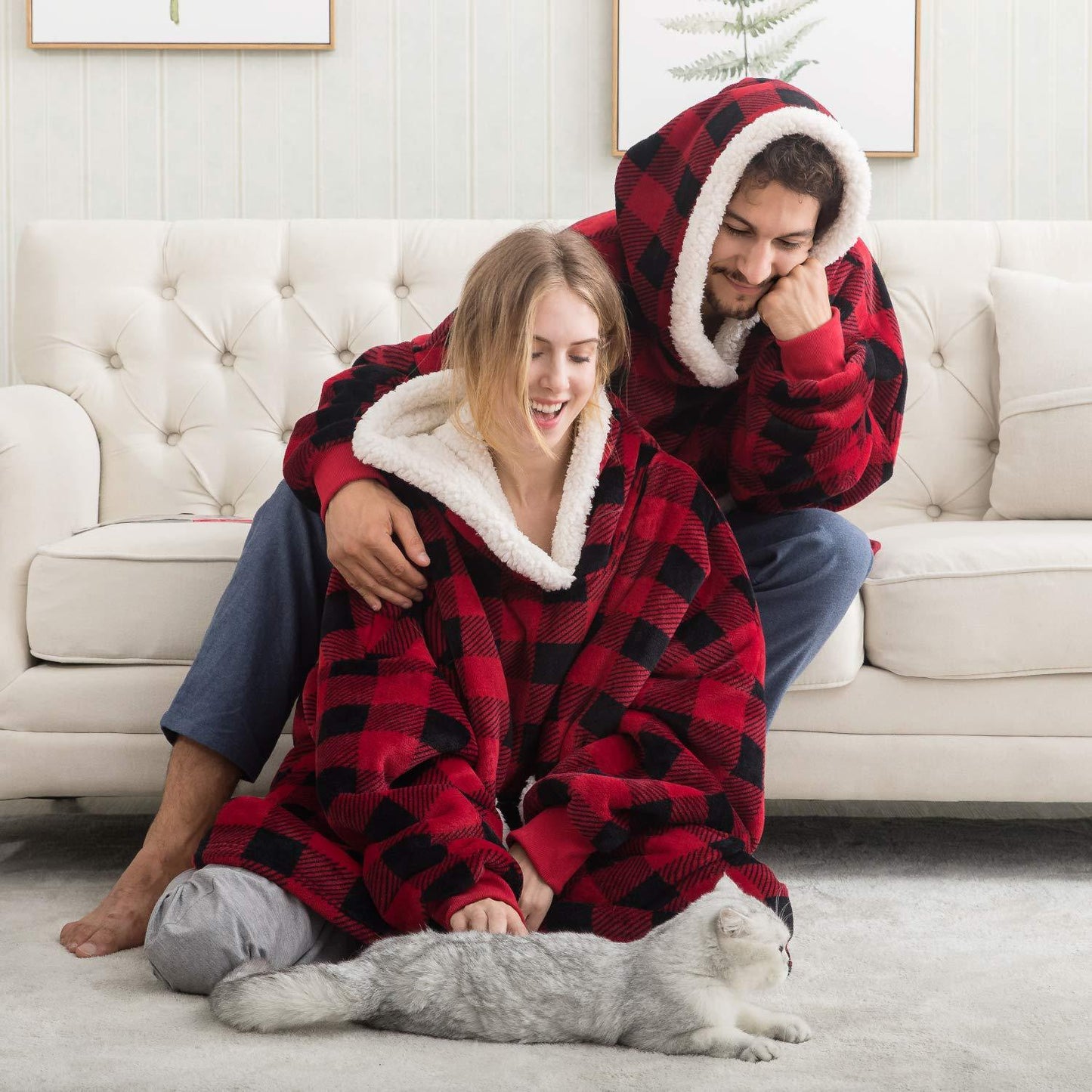 Soft Fleece and Wool Hooded Blanket for Home Comfort and Warmth
