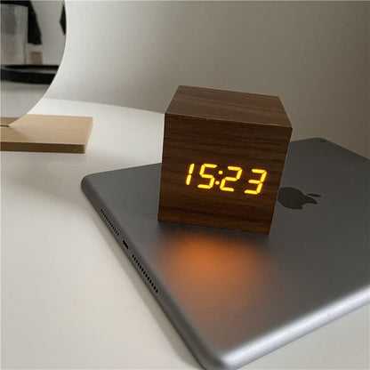 Alarm Clock with Digital Display for Desk